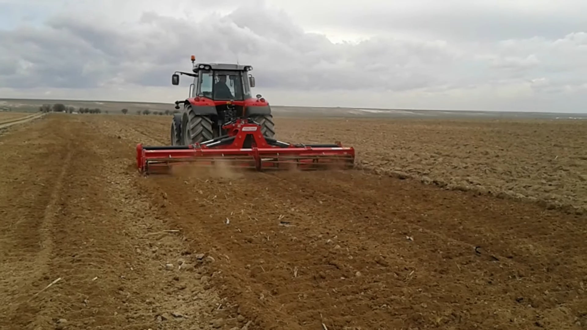 TOSCANO | Folding Rotary Tiller | Model 5300 & 5800 | Work Width 17 To 18.7 Feet | HorsePower 180-300 HP | For Tractor