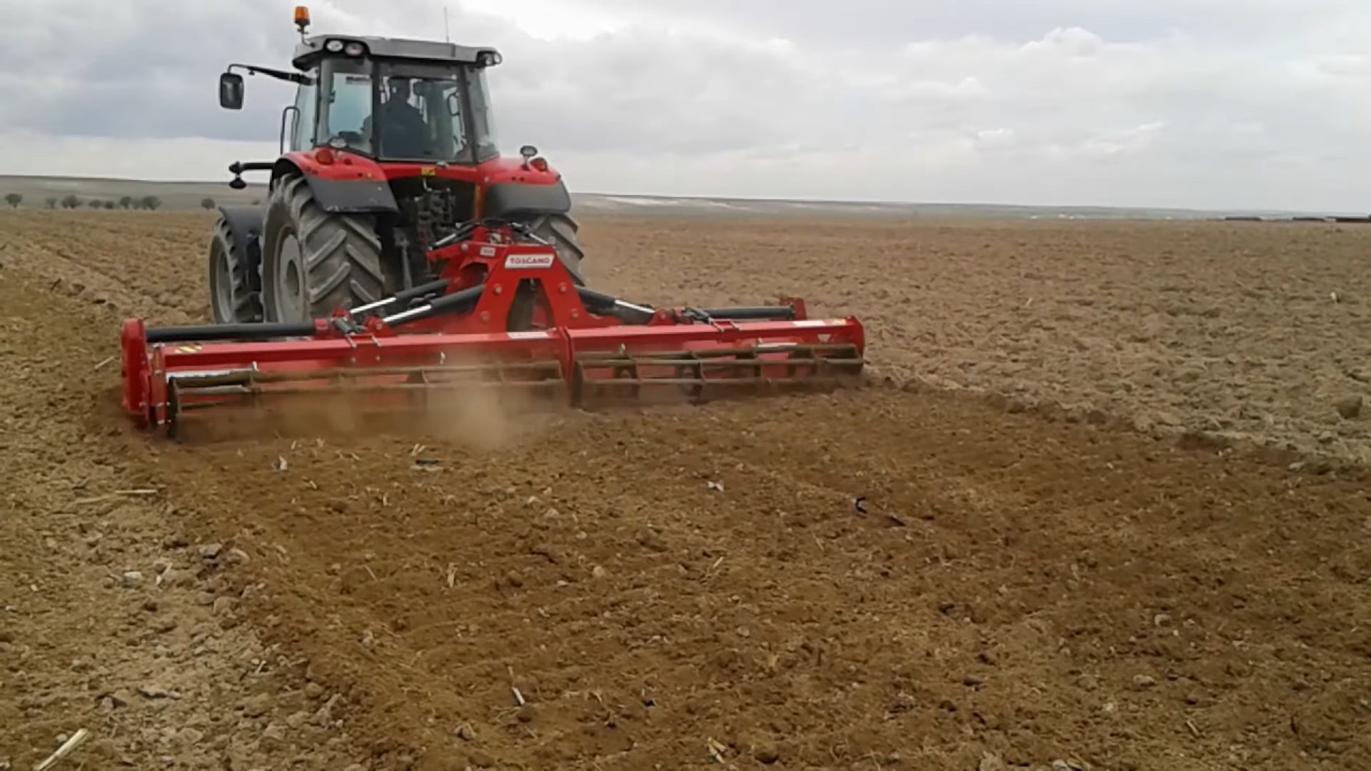 TOSCANO | Folding Rotary Tiller | Model 5300 & 5800 | Work Width 17 To 18.7 Feet | HorsePower 180-300 HP | For Tractor